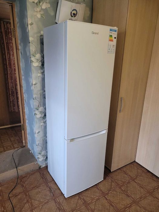 Холодильник Gran GRBF-276WDFI нижняя морозильная камера