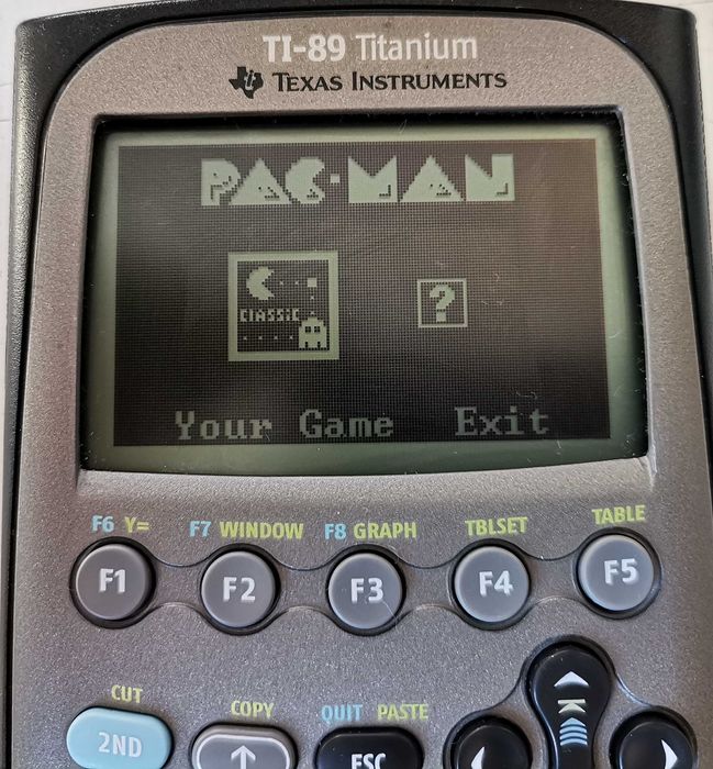 Calculator Texas Instruments TI-89 Titanium cu Mario si Pac-man
