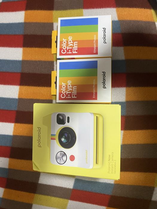 Camera  foto polaroid+2 role de  poze  instant, sigilat