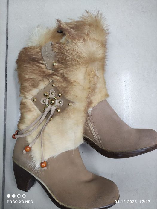 Зимние сапоги , натуральная замша и натуральный мех