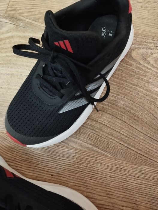 маратонки Adidas