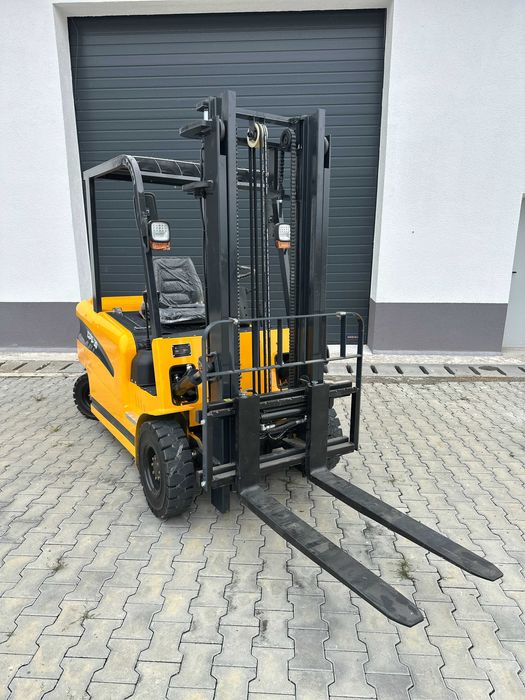 Stivuitor Electric 3T • Ridicare 3m • NOU • In Stoc la Sibiu