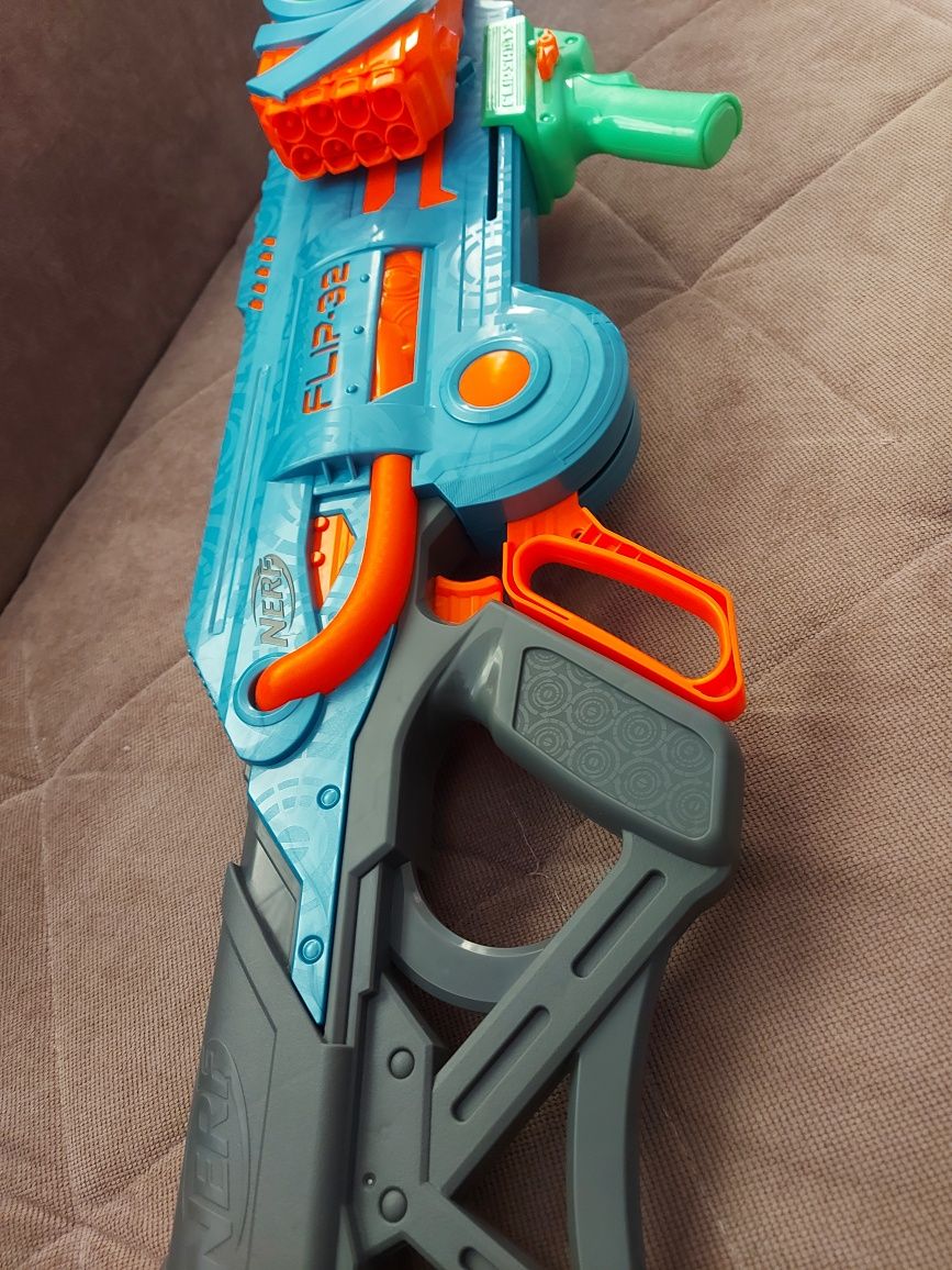 Продам Nerf Elite Flip 32