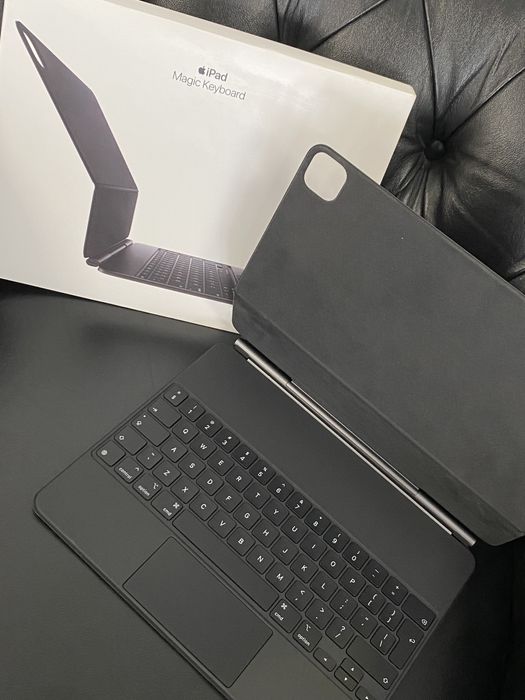 iPad Magic Keyboard / iPad Pro / 13 Inch / Black  / Ca nou