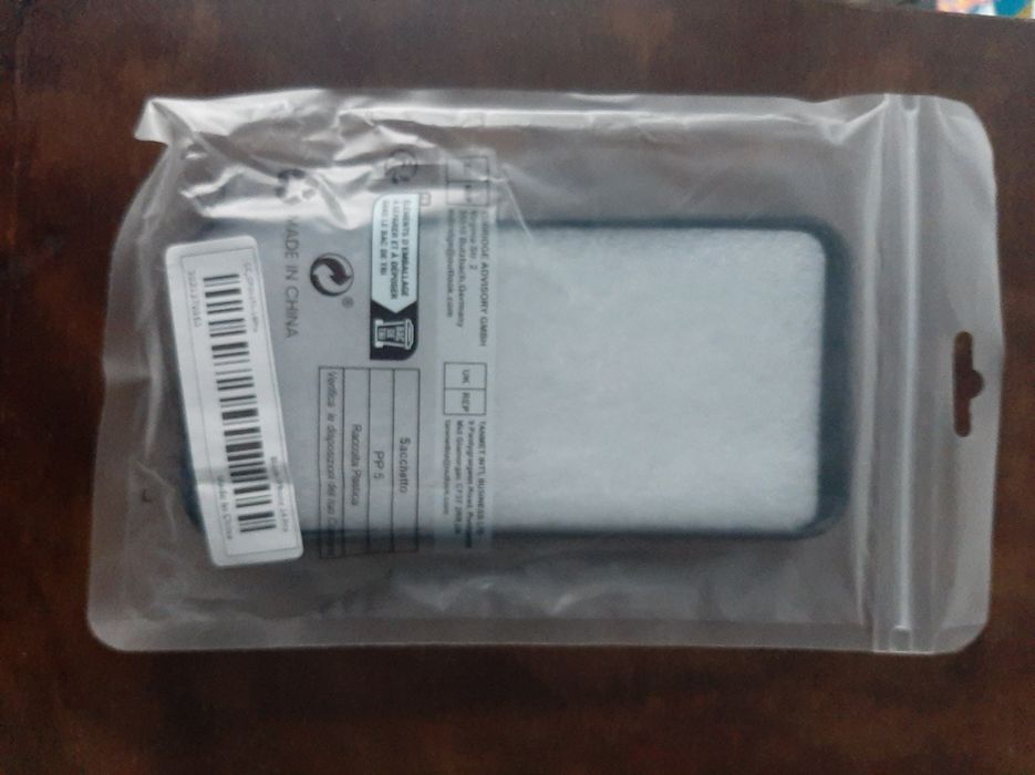 Vând husa iphone 14 pro