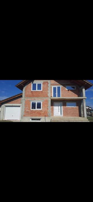 Casa de vinzare           .