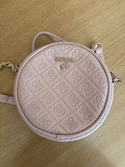 Малка дамска чанта Guess