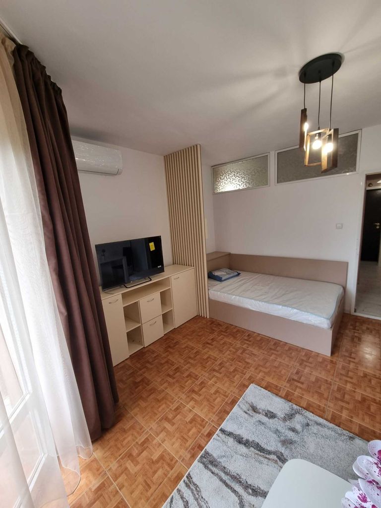 Дава се под наем Едностаен апартамент в София, Люлин 9 - 40 кв.м за 382.5 € - Снимка #4