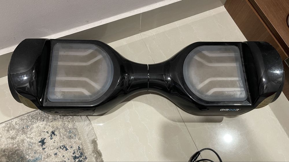 Hoverboard Gyroor G11 Full Led  Roti 6.5” Autonomie 6-13km Motor 2x200