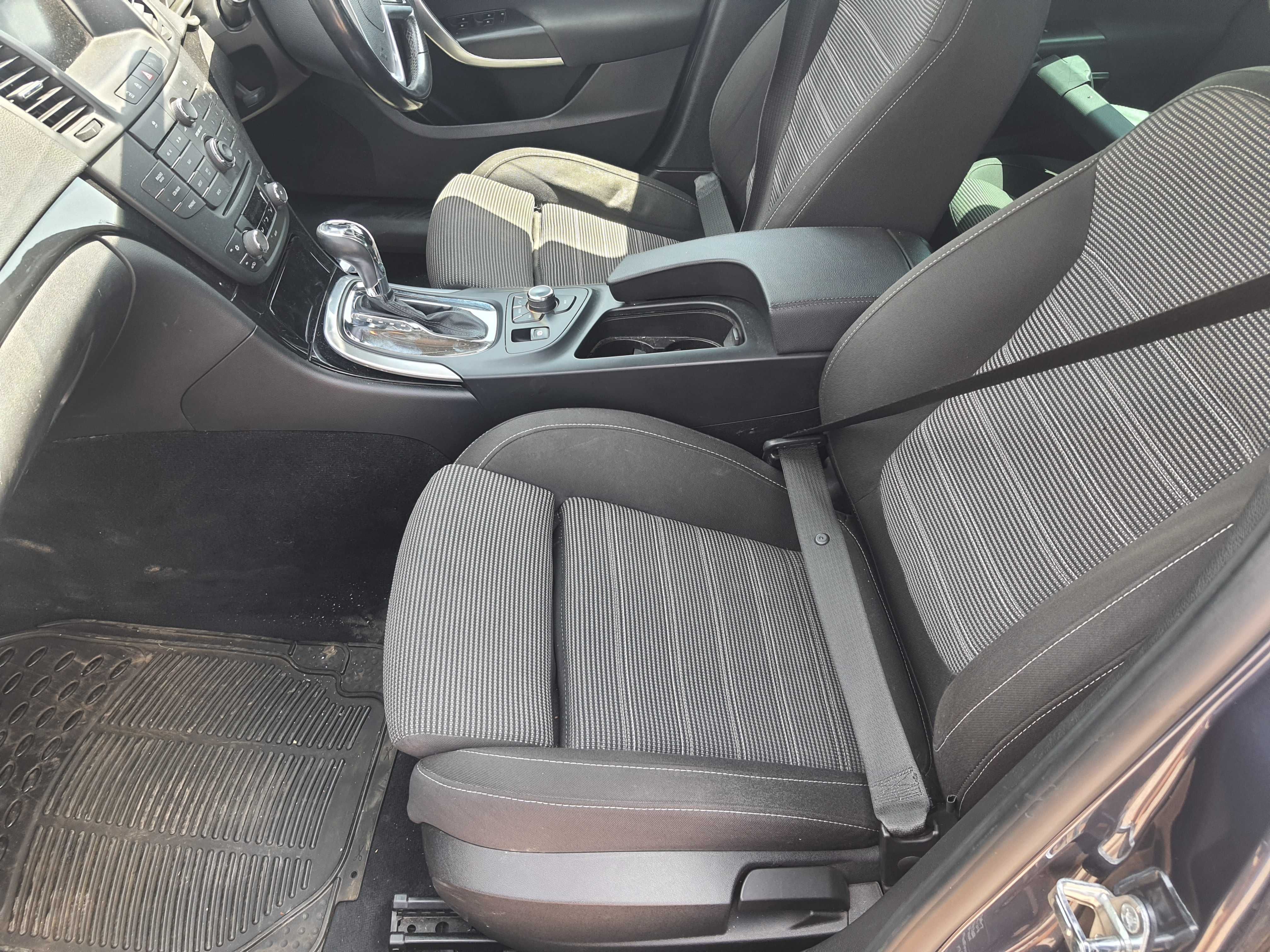 На части!  Opel Insignia 2.0 CDTI