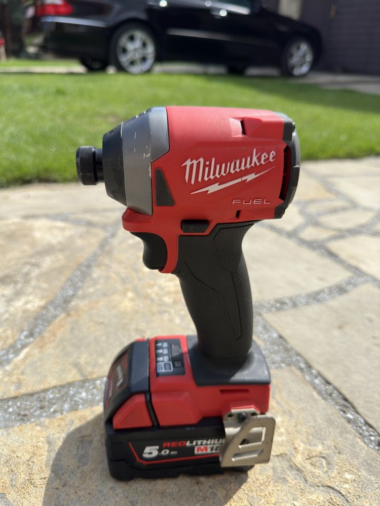 Milwaukee autofiletanta cu impact