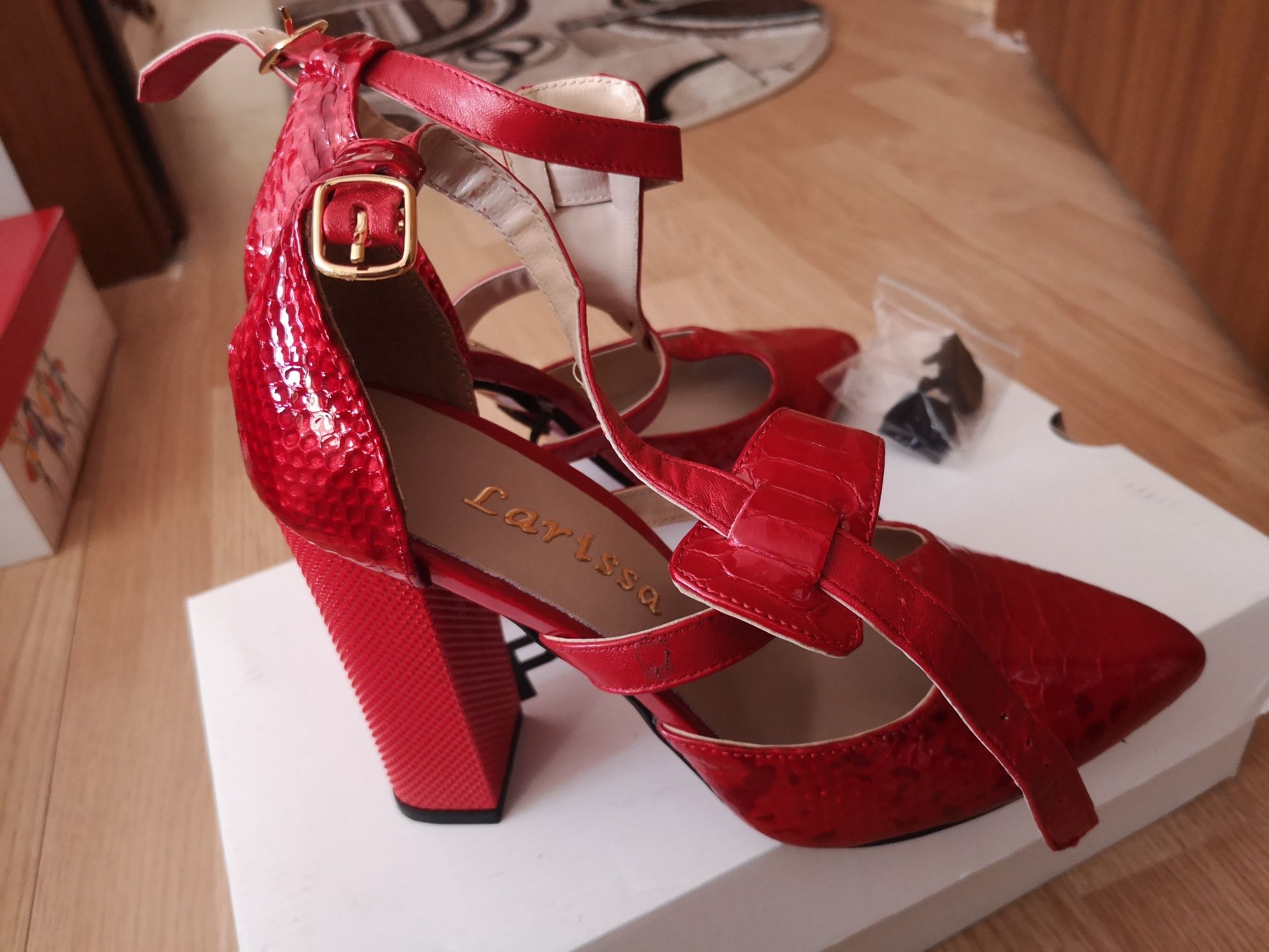 Pantofi Larissa (Pantoful Galben) PIELE - NOI - mărime 36