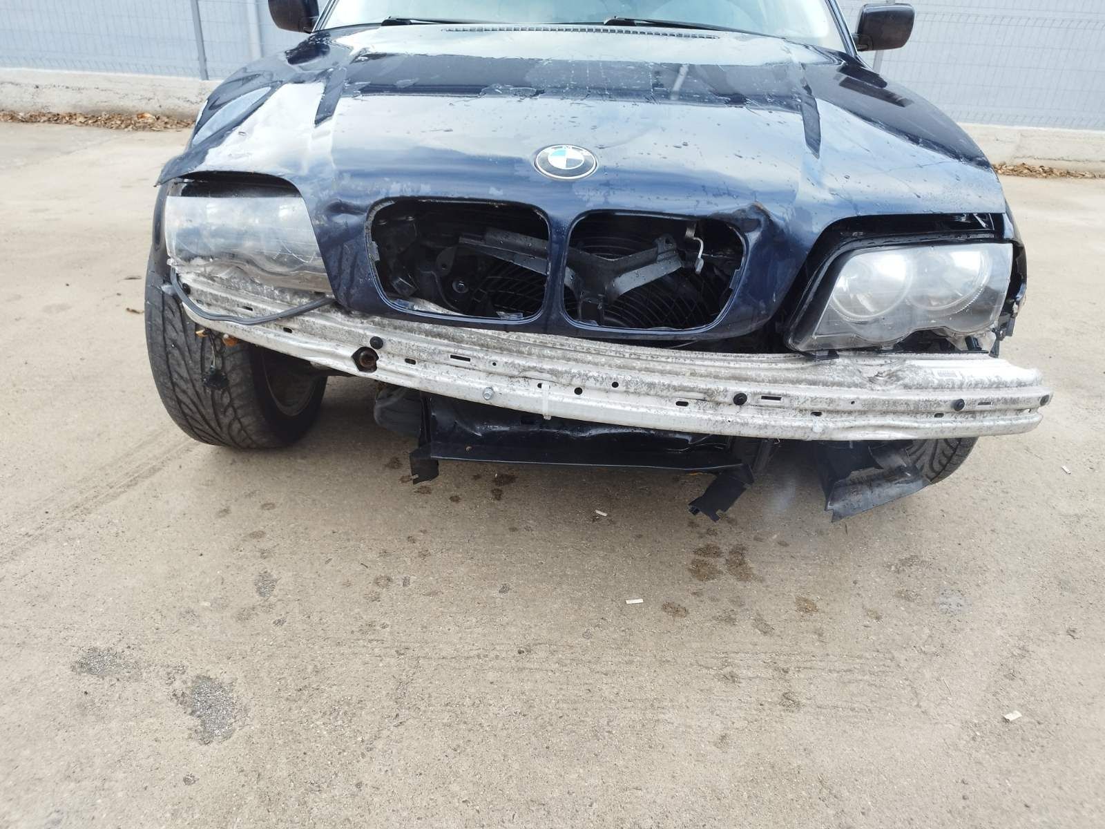 BMW E46 330d 2001г