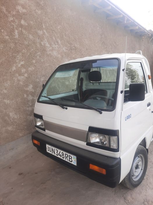 Labo sotiladi 25/25 yangi