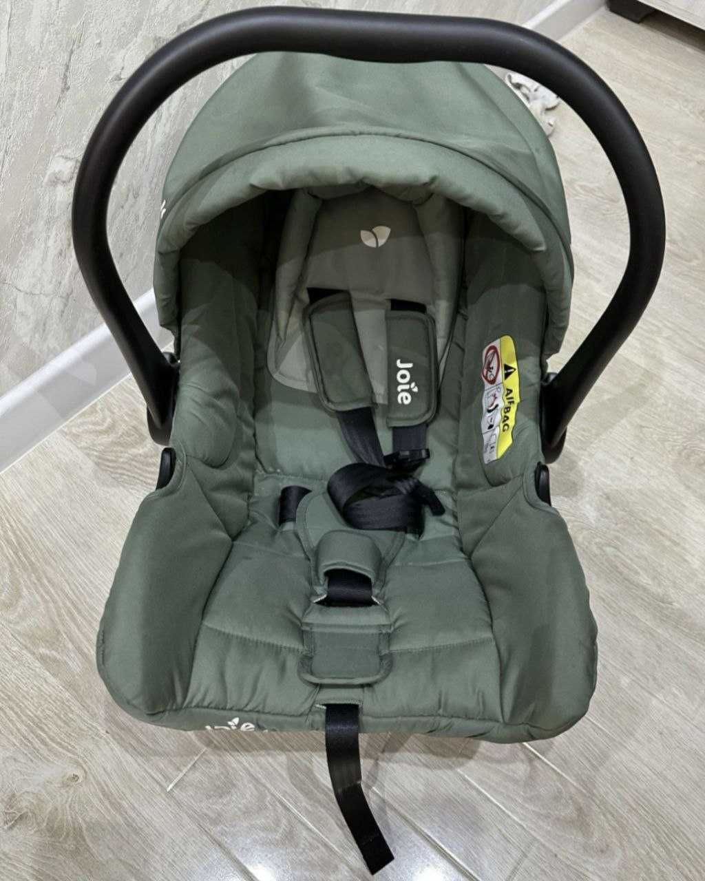 ПРОДАМ ПРОГУЛОЧНУЮ КОЛЯСКУ Joie +автокресло Joie 2 в 1 
Великобритания