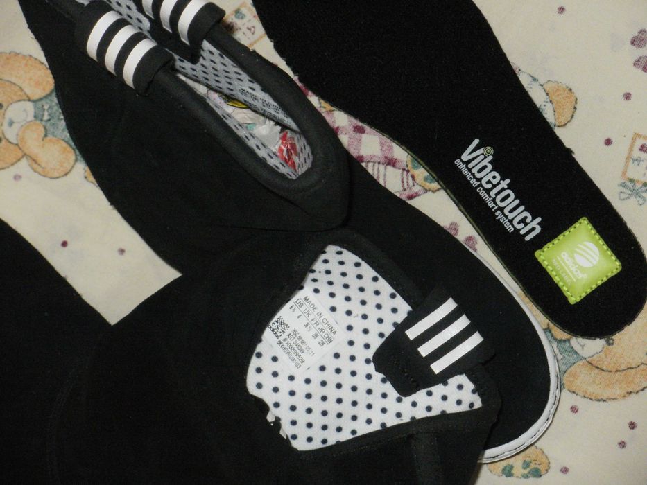 ADIDAS детски оригинални боти 36