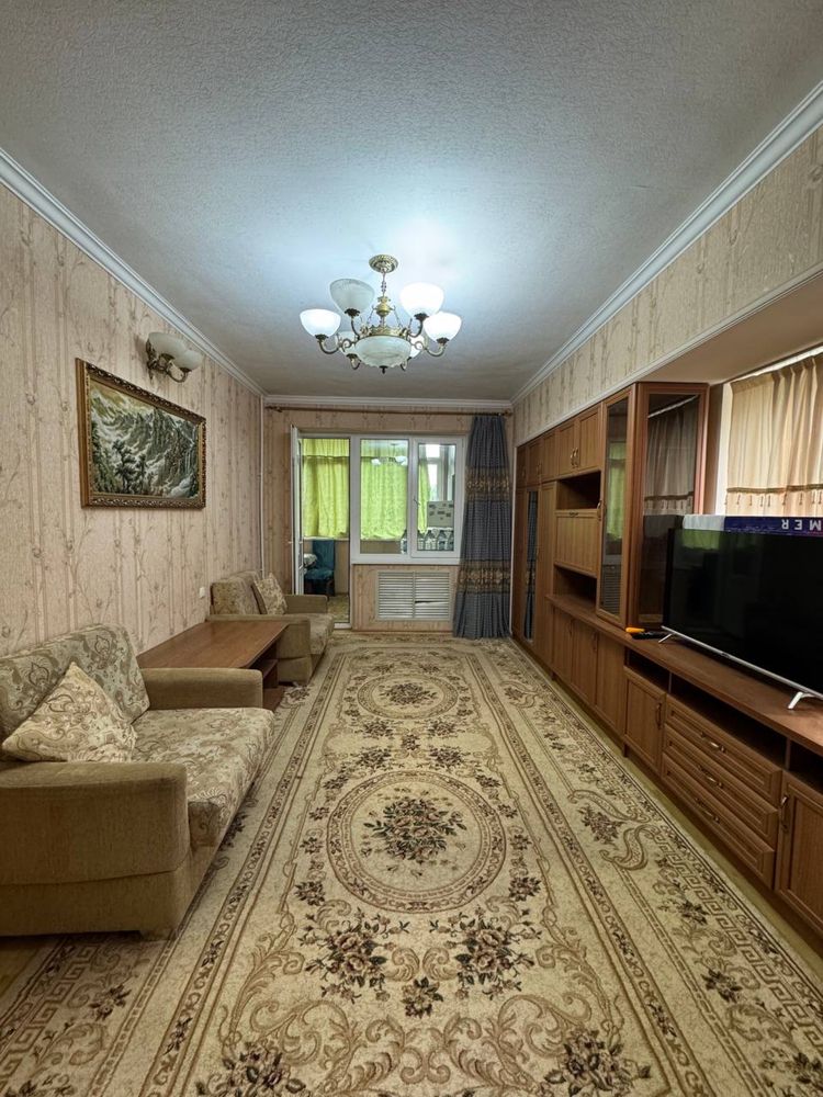 Продается 1в2 комнатная квартира на Ц-6, ресторан На небе