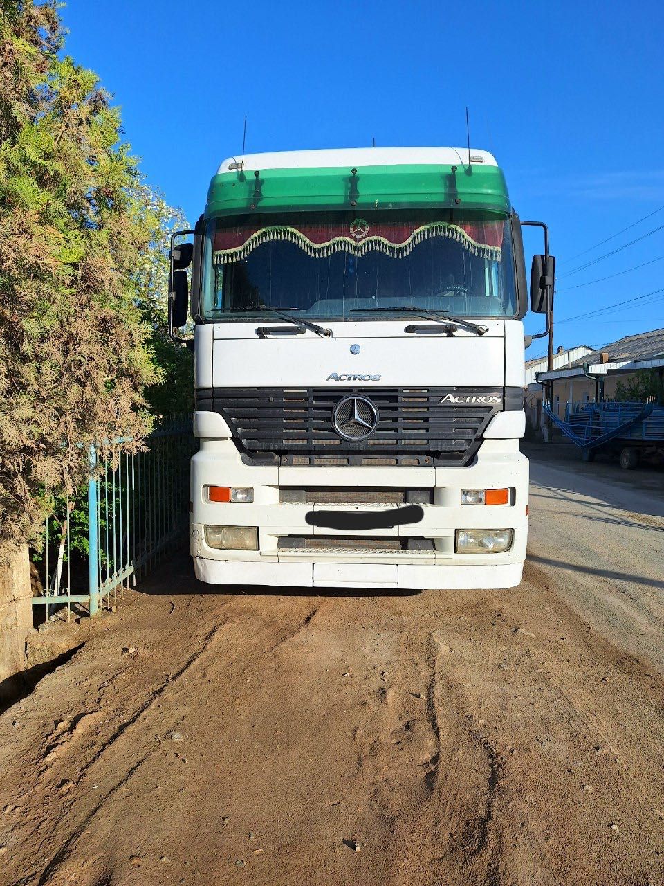 Сотилади Mercedes Actros EURO 3. 2002 га 2007