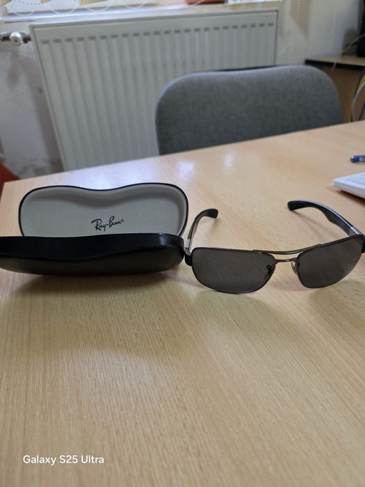 Ochelari de soare si vedere Ray Ban.