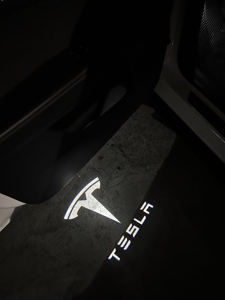 Tesla Model Y 2023 America