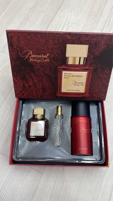 Maison Francis Kurkdjian Baccarat Rouge 540 Extrait de Parfum.