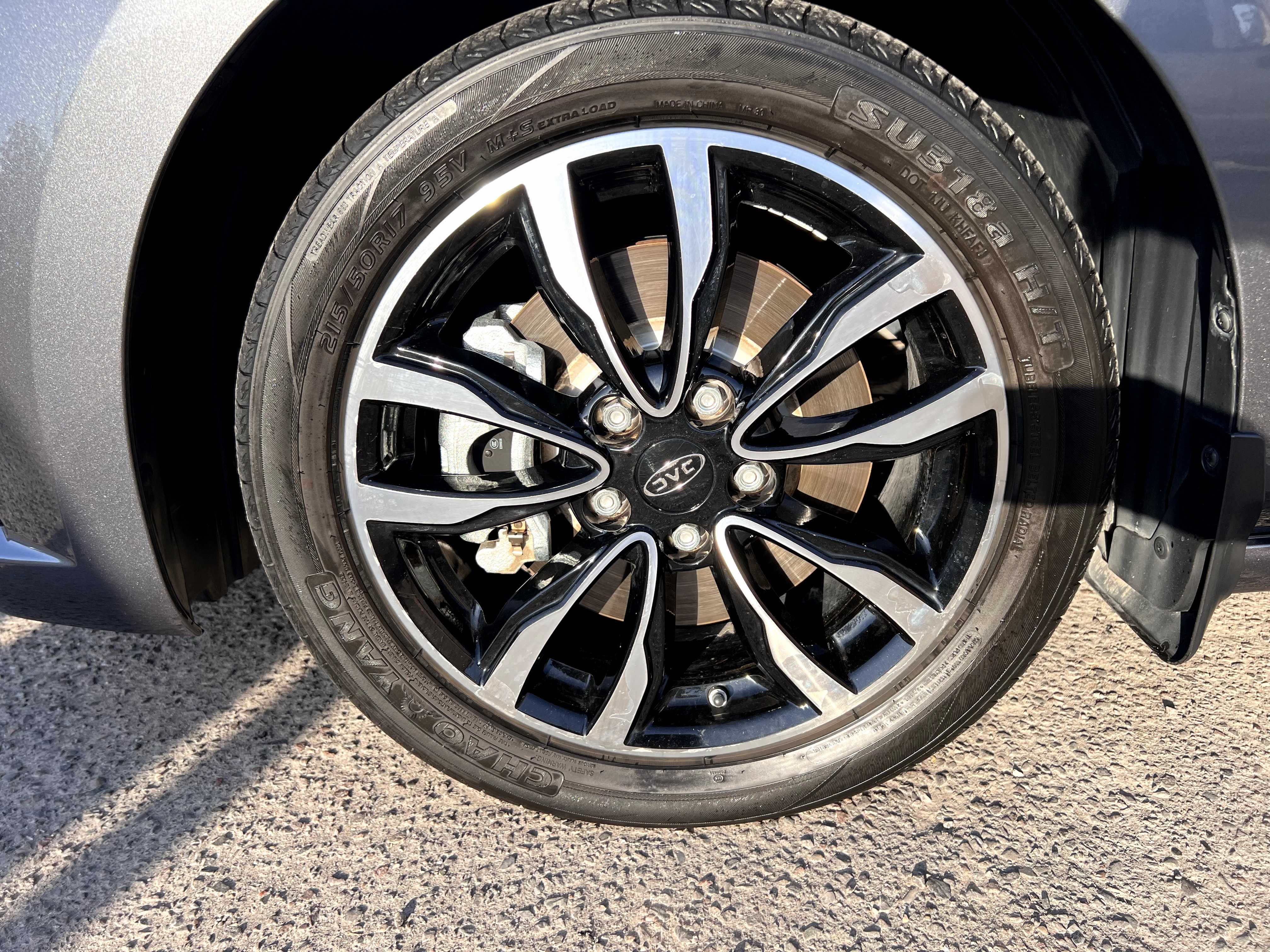 Лифтбек JAC J7 Luxury