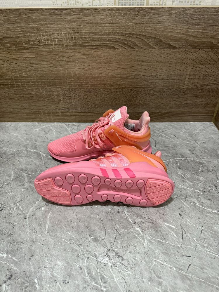 adidas женские кроссовки оригинал !