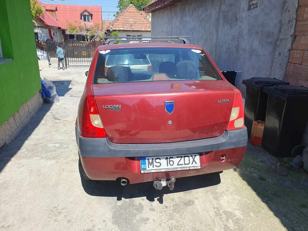 Vând sau schimb Dacia logan