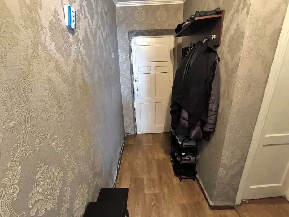 СРОЧНО !!! Продается квартира в Яшнабаде 1/2/4 ( 45 кв/м ) Дубовой