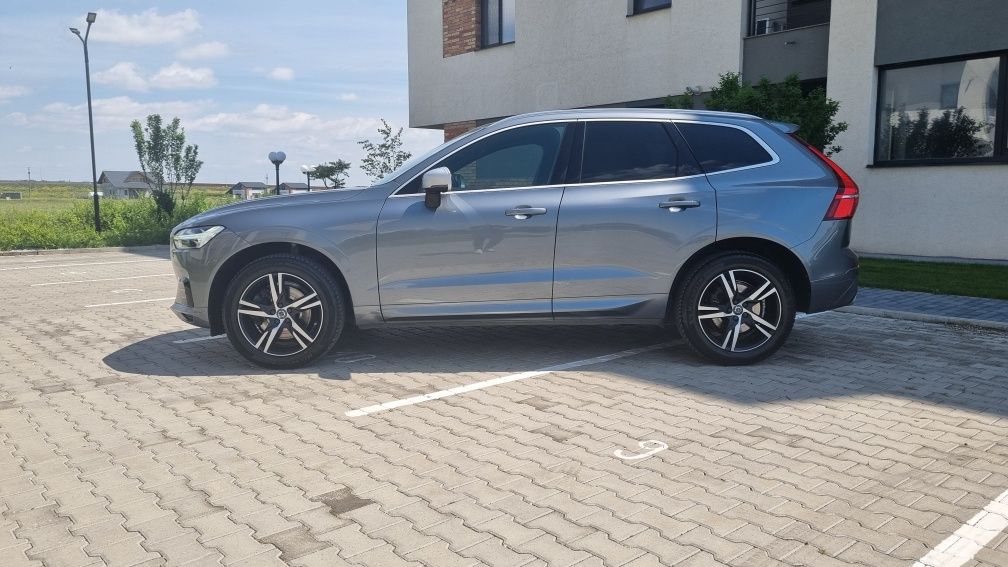 Volvo  XC 60 / R - DESING  / 2019  /  190 CAI