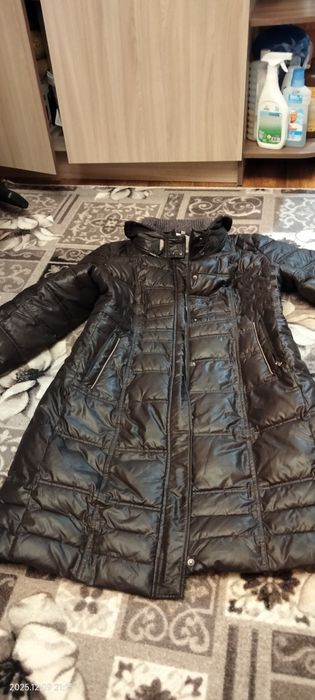 Отдам женский зимний пуховик