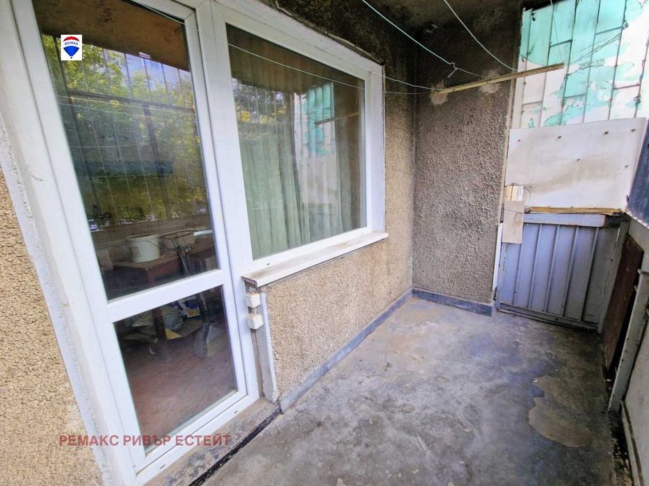 Продава се Едностаен апартамент в Русе, Възраждане - 42 кв.м за 1284 €/кв.м - Снимка #12