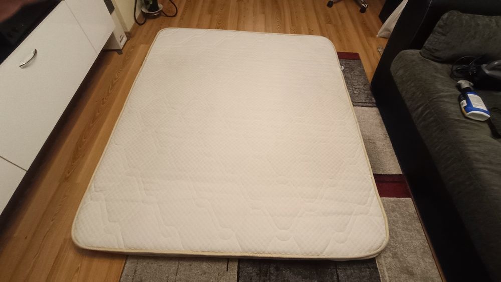 Топ матрак Ekotex HR Bubbles Gold, височина 8см