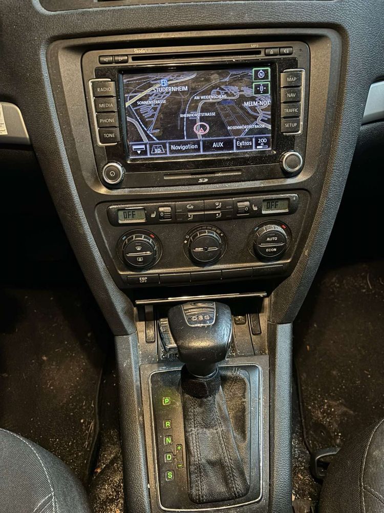 На части Skoda Octavia Шкода Октавия 2 140коня комби, Dsg авт BMM 8кл