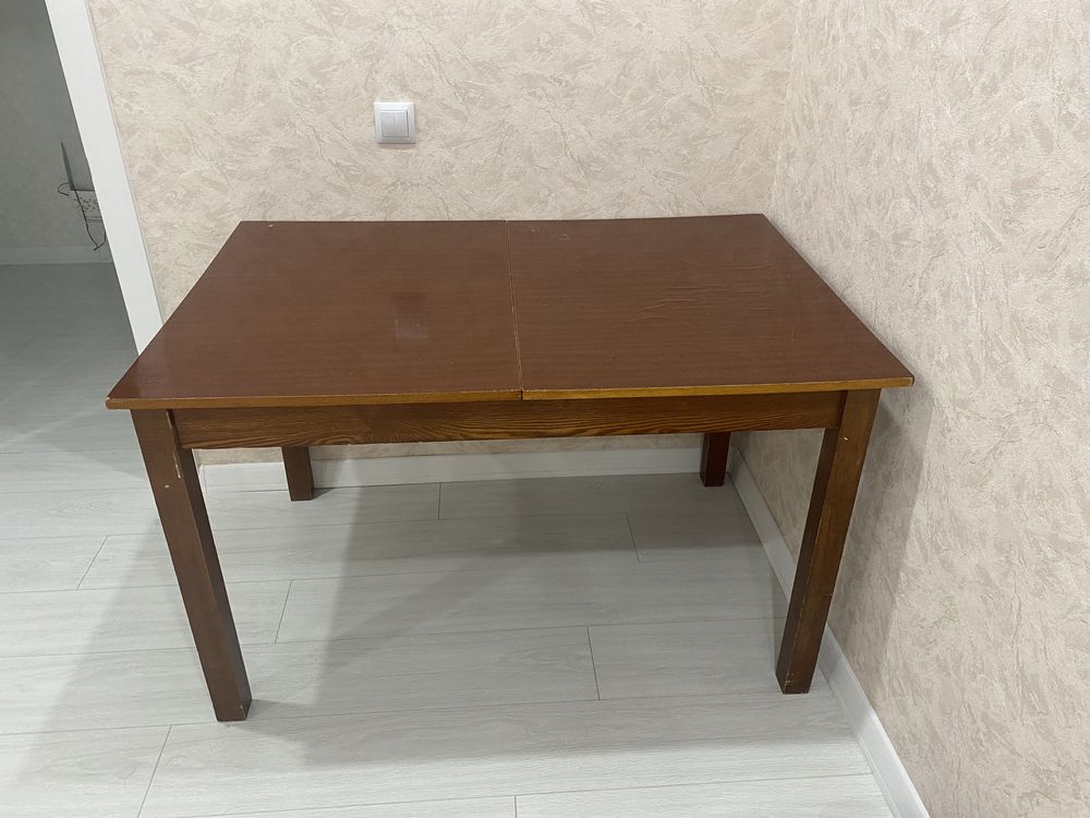 Стол полированный