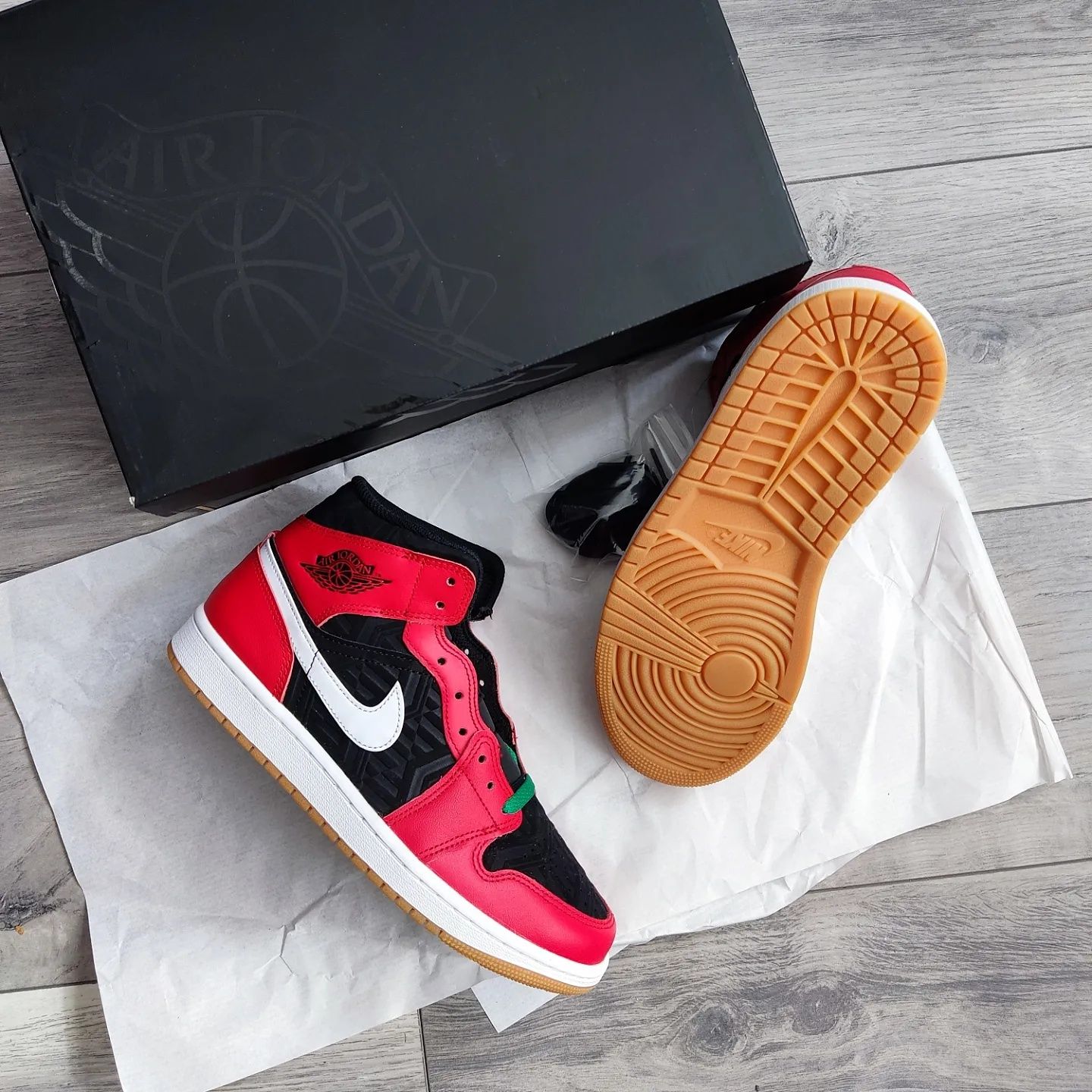 Air Jordan 1 Mid