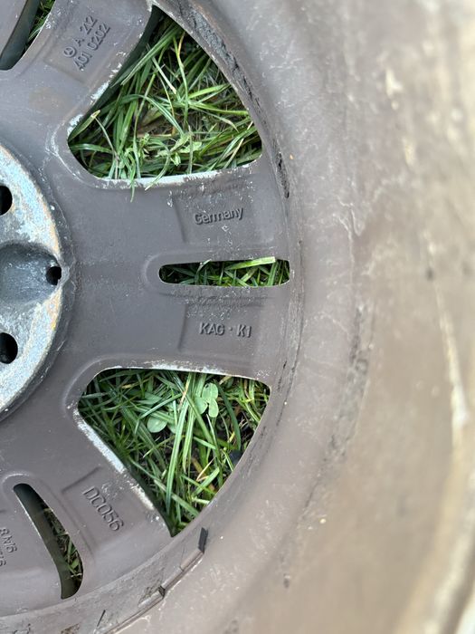 Лети джанти 16 инча с гуми, оригинални от  Мерцедес Е-клас 8J/16 ET46