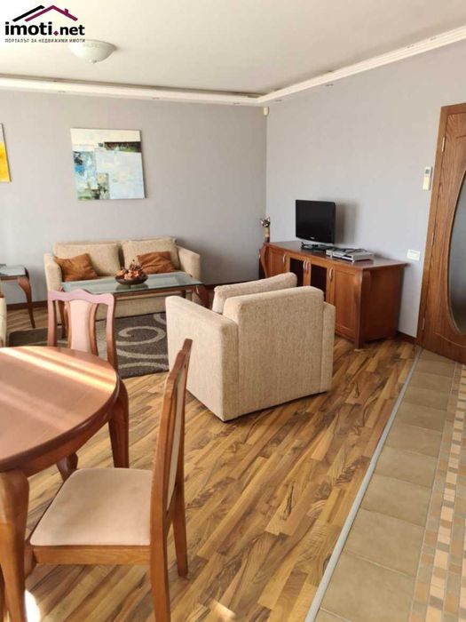 Дава се под наем Тристаен апартамент в Пловдив, Център - 120 кв.м за 700 € - Снимка #15