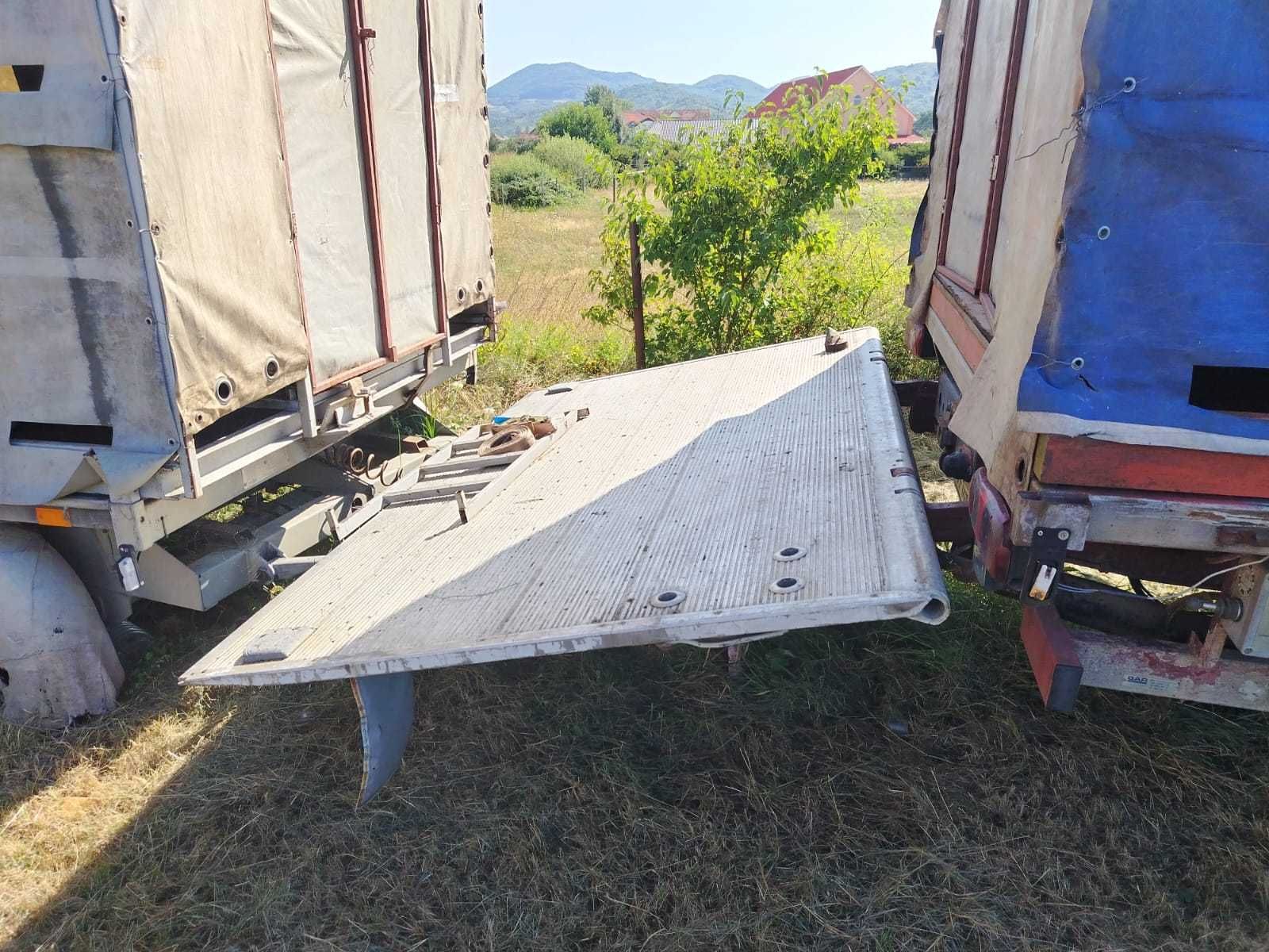 Vând Camion apicol