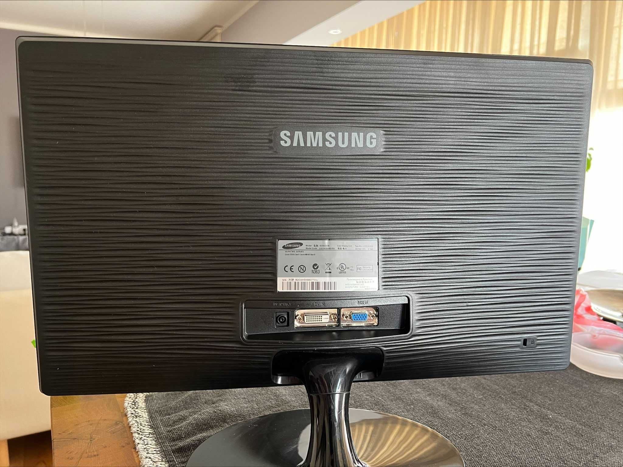 Монитор SAMSUNG SyncMaster SA300, 22 инча