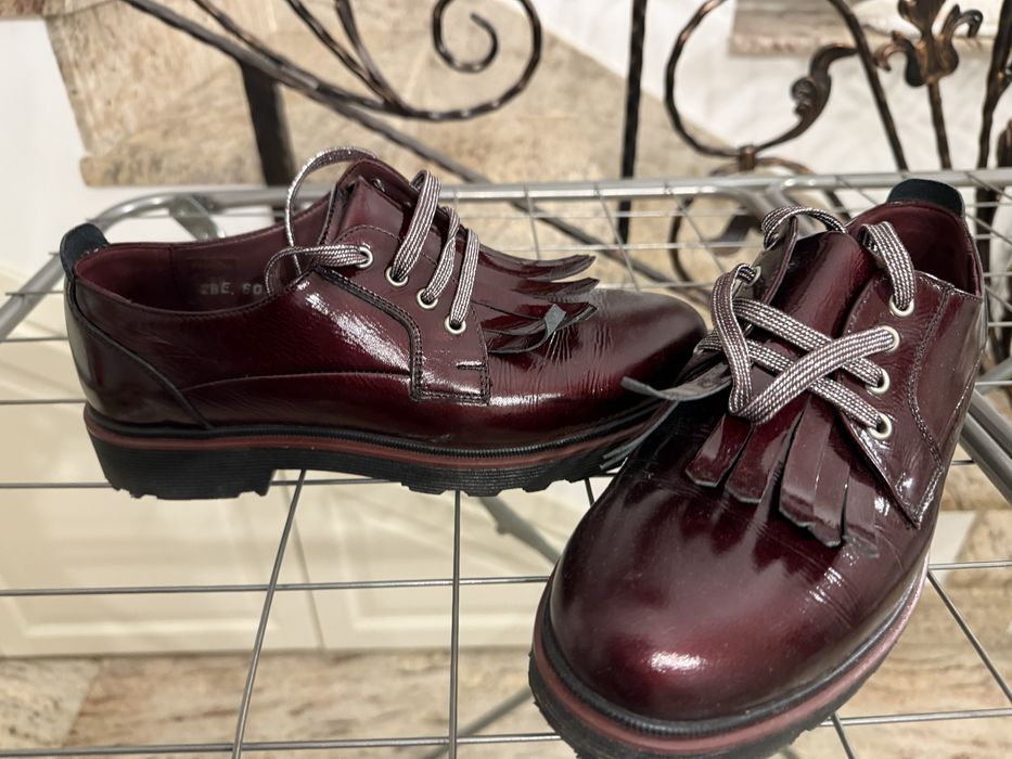 Pantofi oxford de la Marelbo