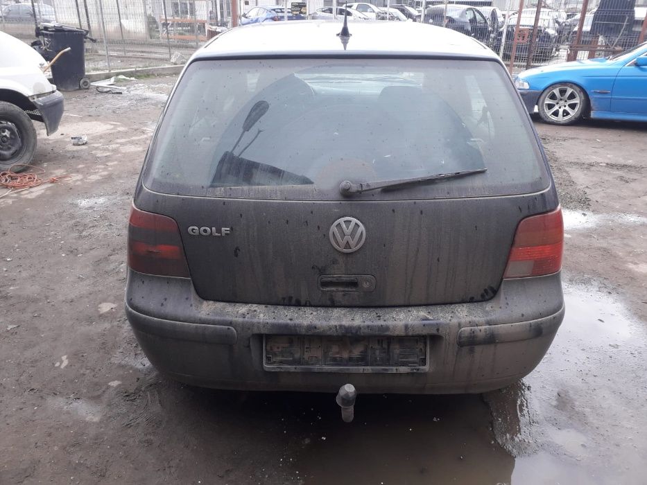 Piese din dezmembrari VW Golf 4, 1.9 tdi AJM negru 6 trepte
