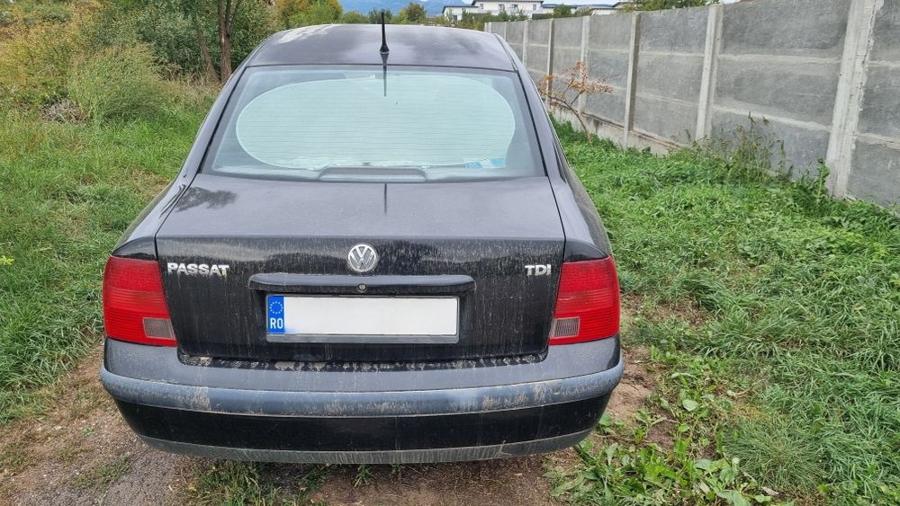 Vând autoturism Volkswagen Passat B5,motor 1.9 TDI,an fabricație 2000.