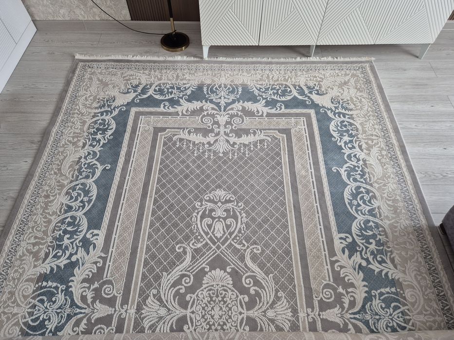 Продаём ковер турецкий