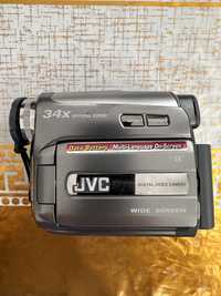Видеокамера JVC GR-D750