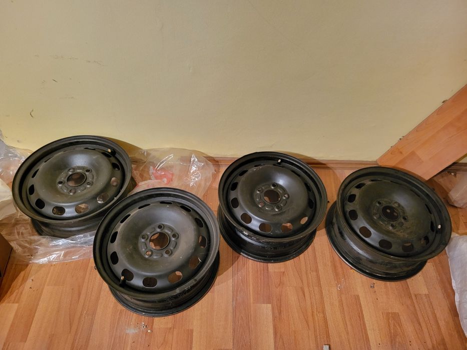 Vând jante de tabla