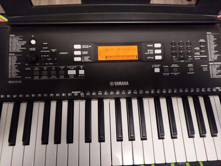 Yamaha PSR E363 синтезатор