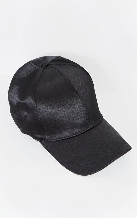 Șapcă H&M satin dama nouă