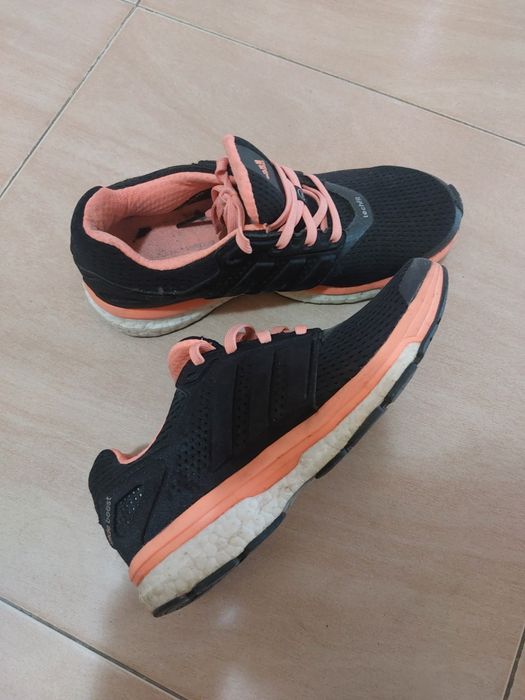 Маратонки adidas