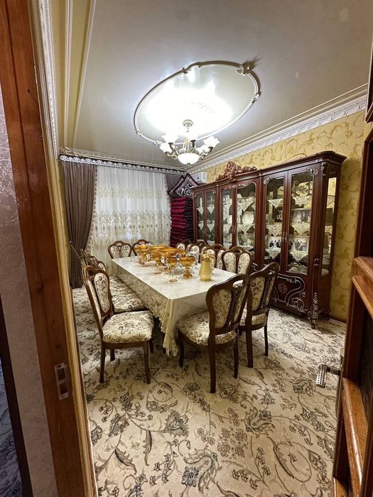 Продаётся 5-комнатная квартира 2-этаж КараКамиш